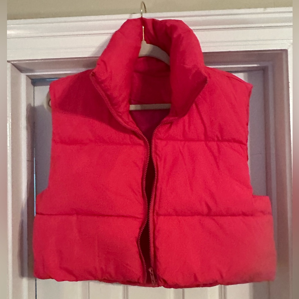 Women’s Hot Pink Cropped Puffer Vest